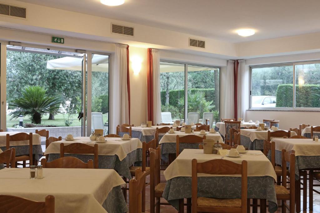Hotel Villa Verde Torbole Sul Garda Exterior foto