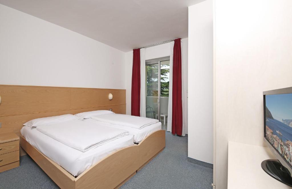Hotel Villa Verde Torbole Sul Garda Exterior foto